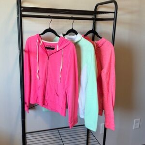 Women’s Medium Sweatshirt Lot